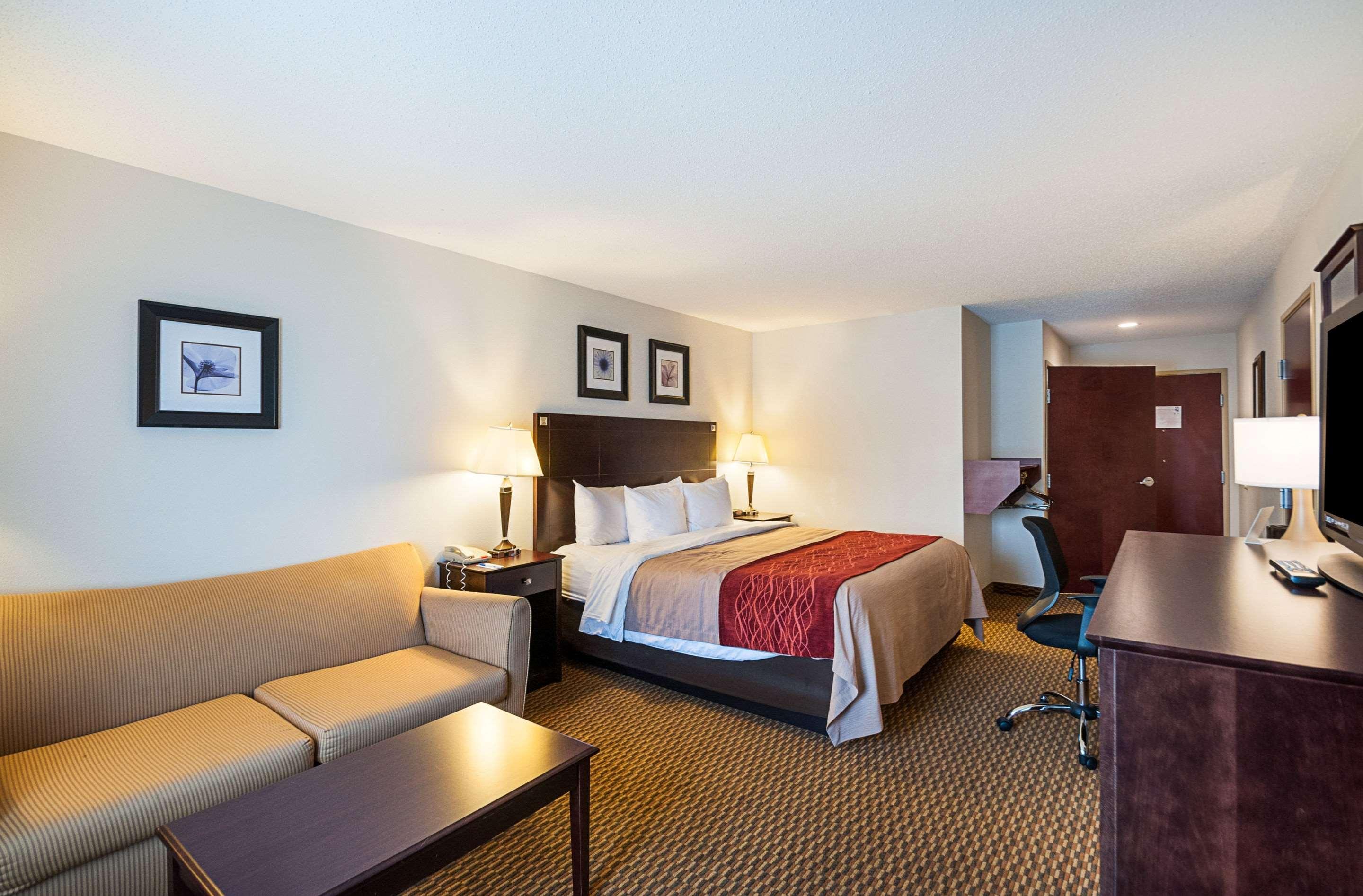 Comfort Inn & Suites Кеймбридж Екстериор снимка