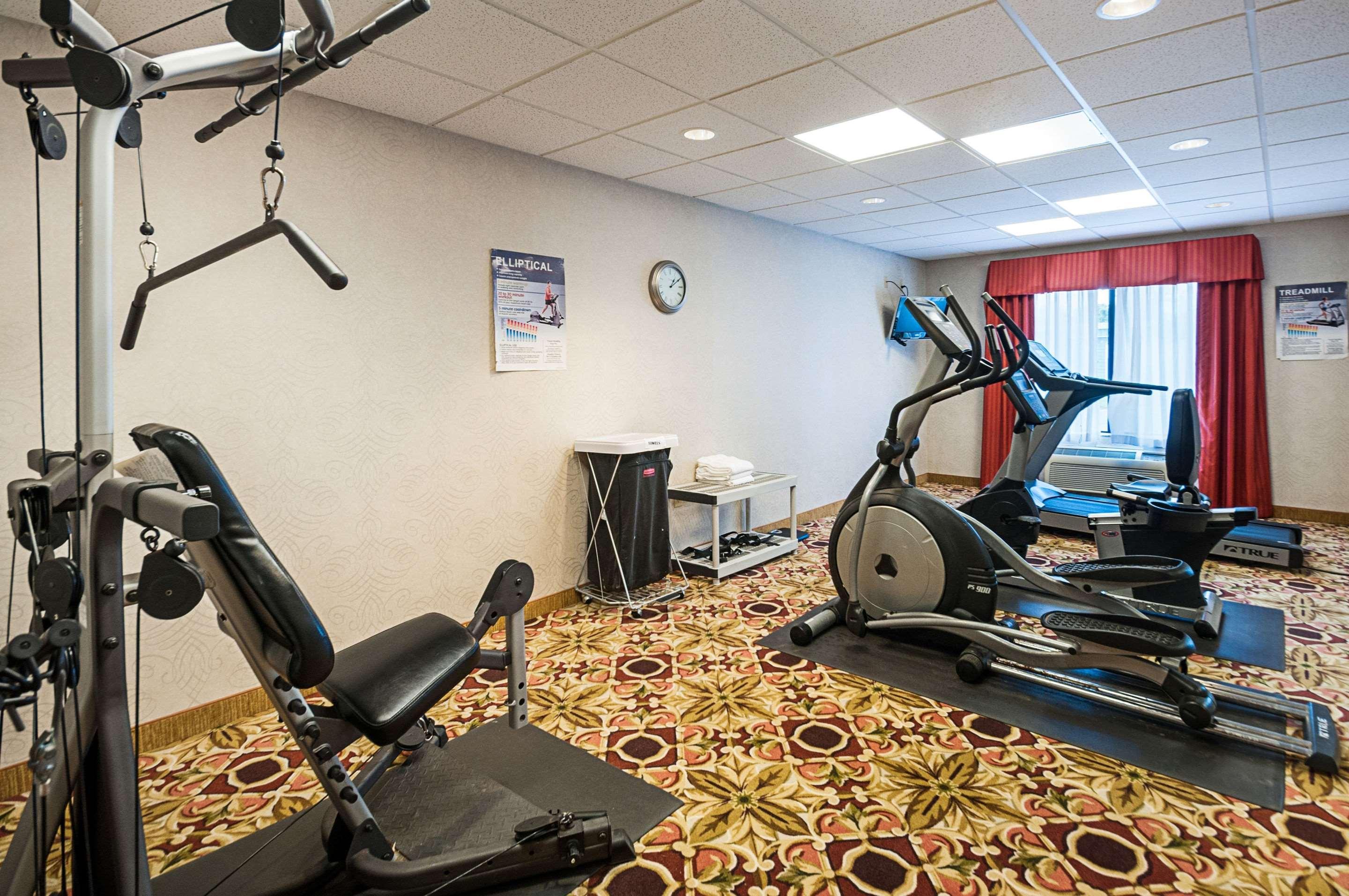 Comfort Inn & Suites Кеймбридж Екстериор снимка