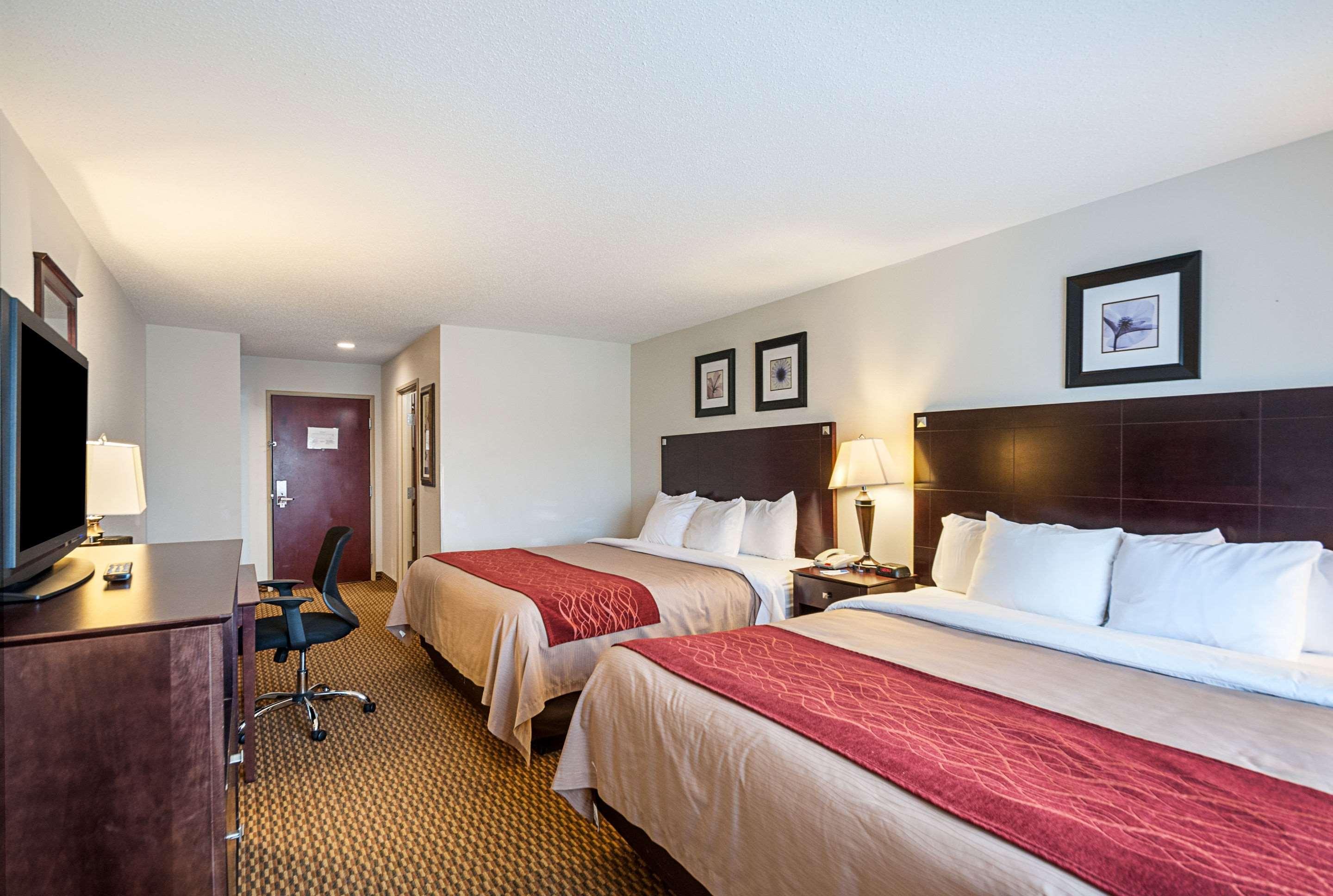 Comfort Inn & Suites Кеймбридж Екстериор снимка