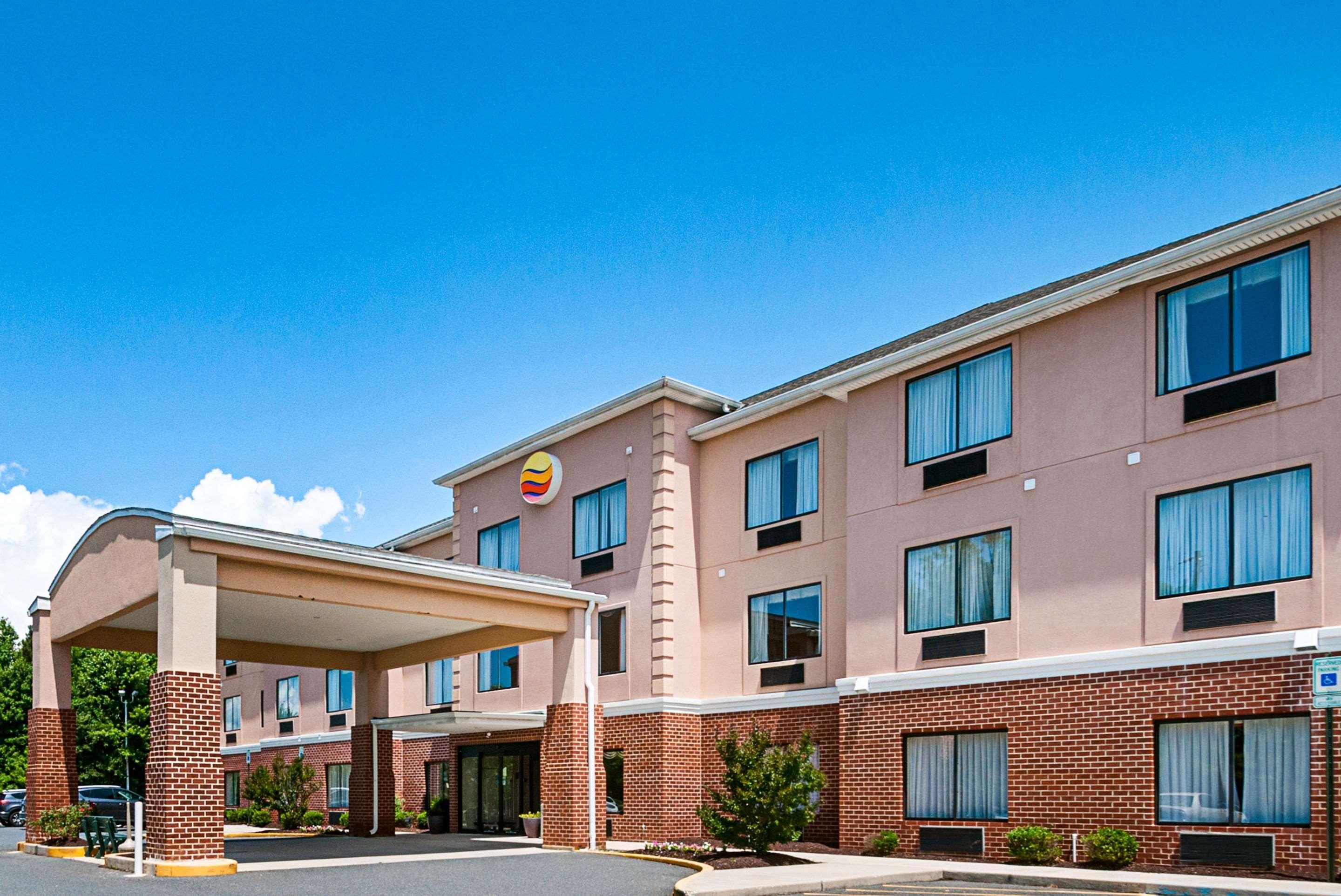 Comfort Inn & Suites Кеймбридж Екстериор снимка